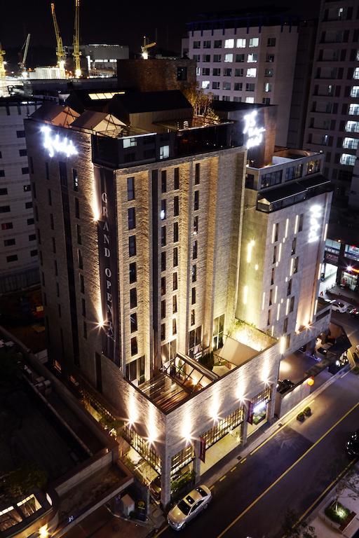 Js The Classic Hotel Osan Extérieur photo
