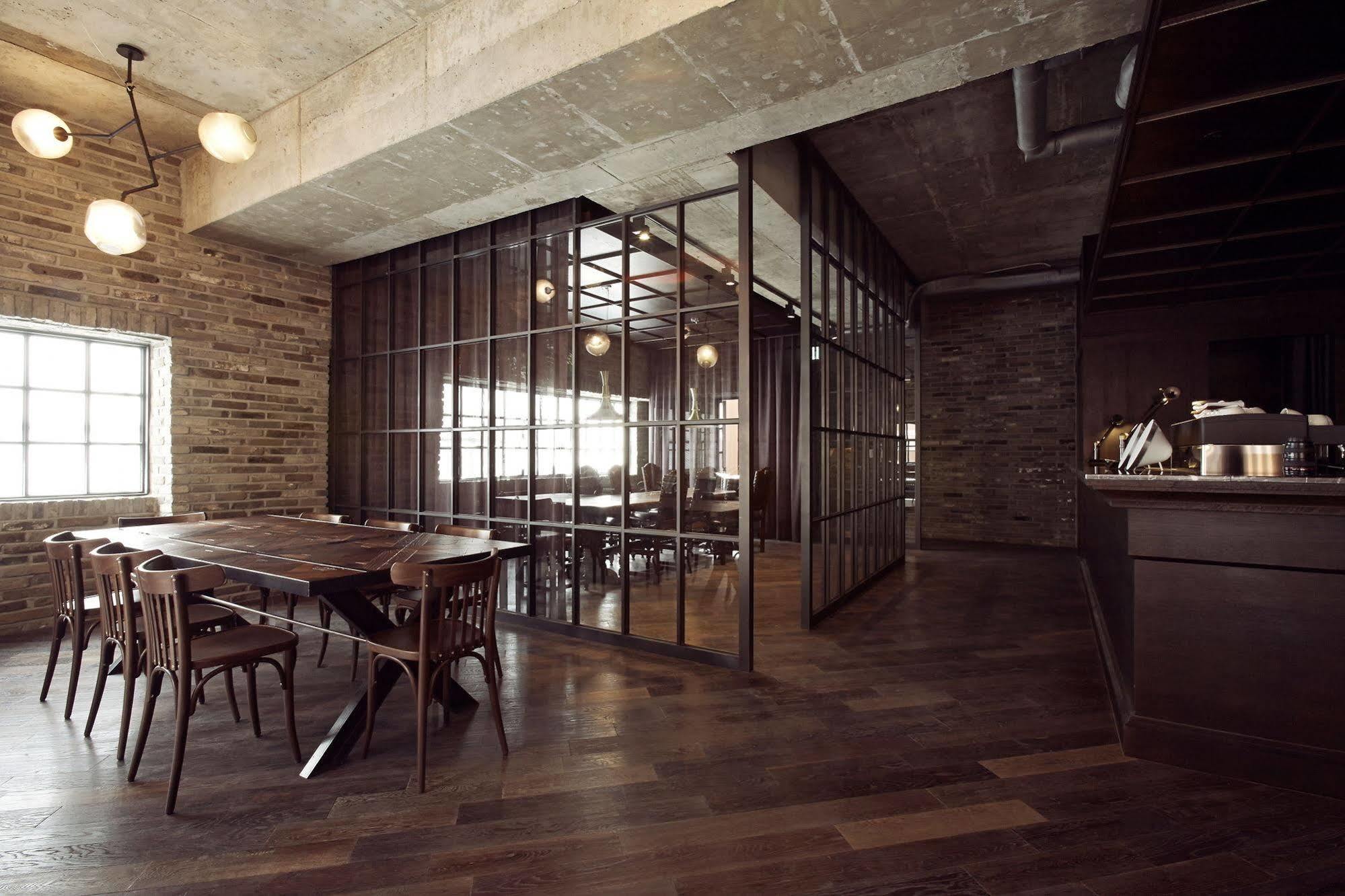 Js The Classic Hotel Osan Extérieur photo